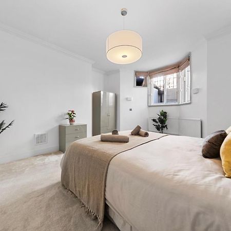 Harrods 2 Bed Lux Flat W/Patio Lägenhet London Exteriör bild
