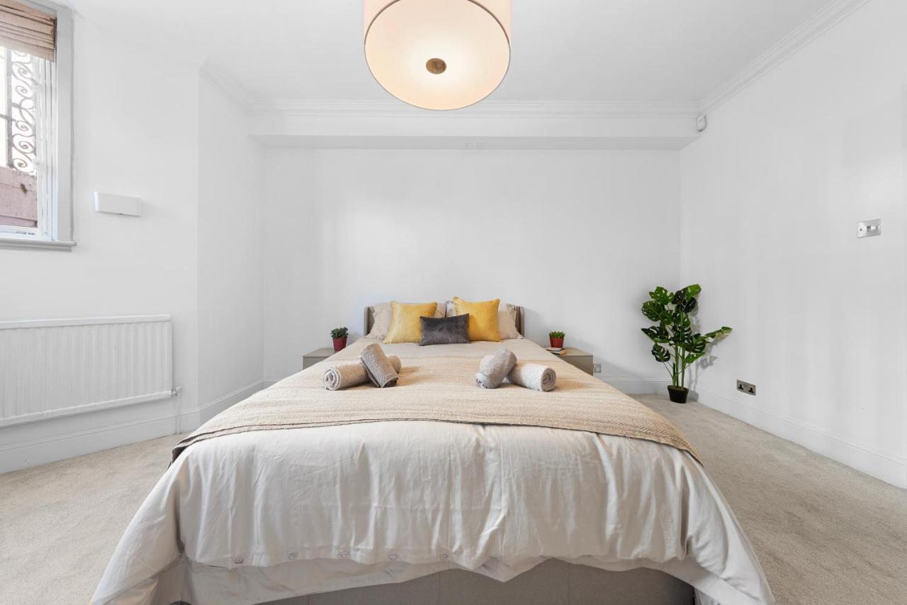 Harrods 2 Bed Lux Flat W/Patio Lägenhet London Exteriör bild