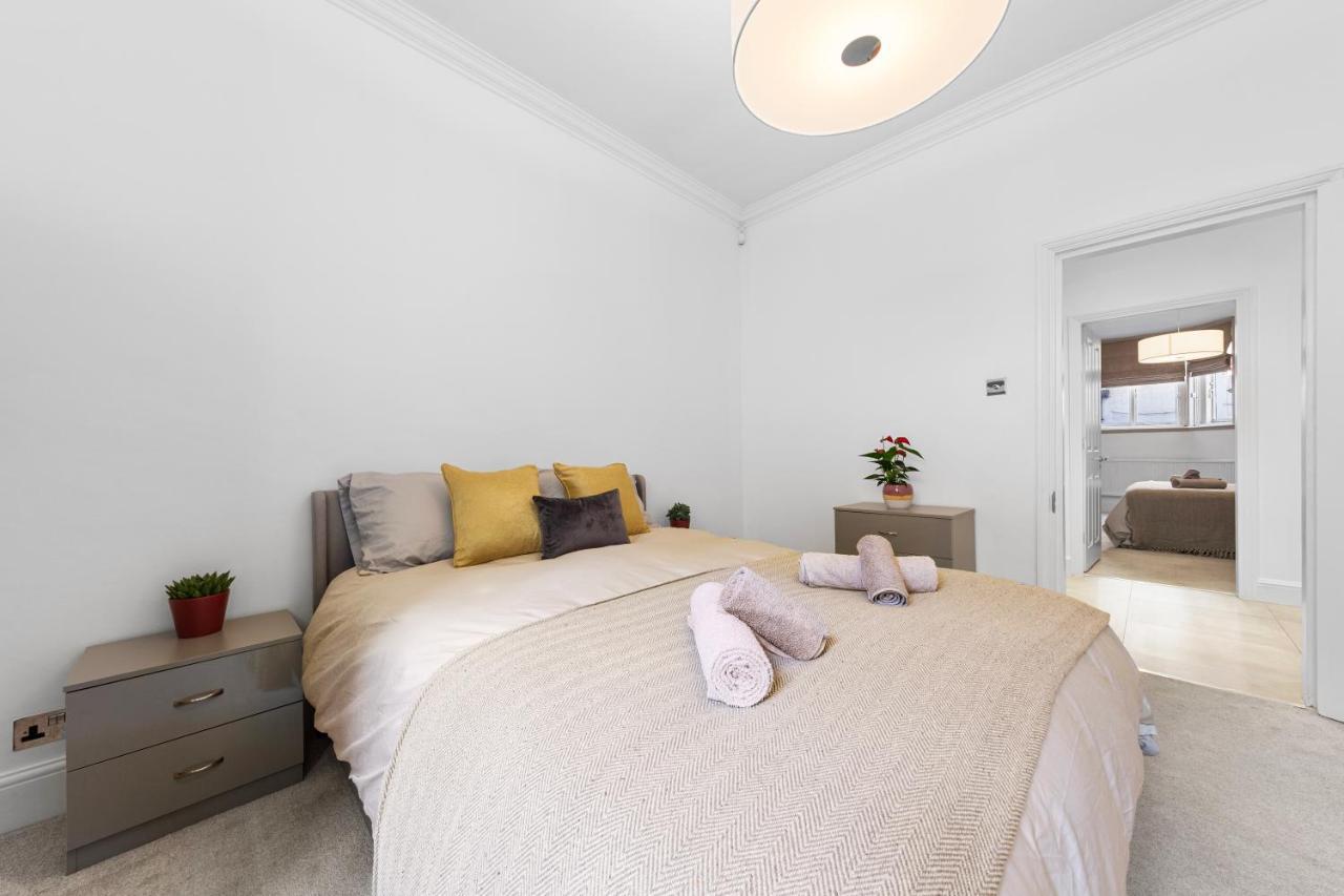 Harrods 2 Bed Lux Flat W/Patio Lägenhet London Exteriör bild