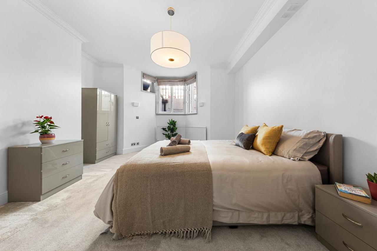 Harrods 2 Bed Lux Flat W/Patio Lägenhet London Exteriör bild